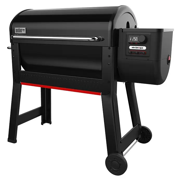 Weber Smoker Smoque - Grillfläche (B x T): 86 x 44,5 cm, Schwarz - Schwarzer Weber SmoQue Pelletgrill mit silbernem Griff, roter Akzentleiste und digitalem Bedienfeld auf Rädern.