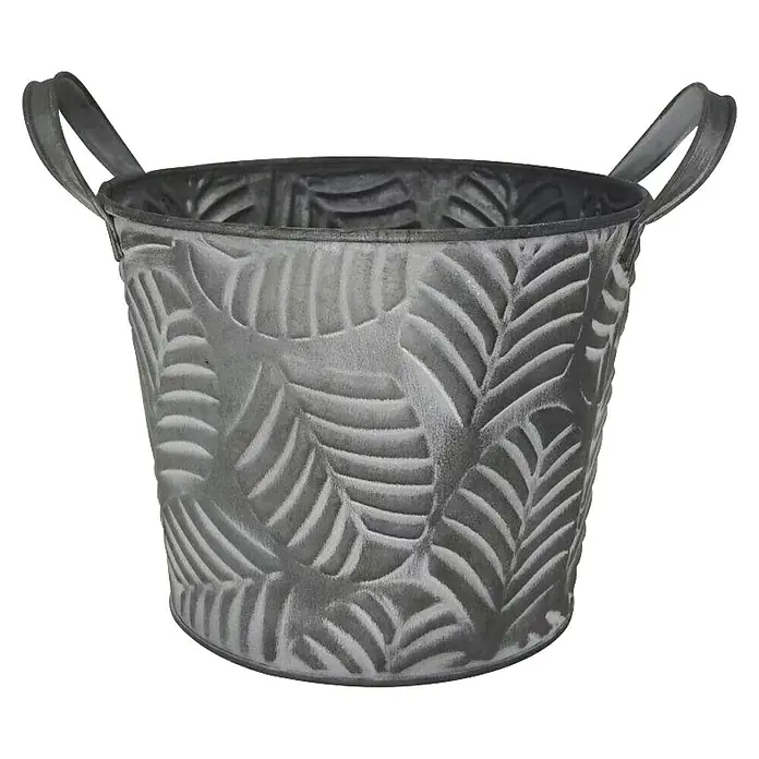 A.H.G. Übertopf Blätter - Ø x H: 17,5 x 14 cm, 2,3 l - Dieser Pflanztopf aus Metall in Grau verfügt über ein attraktives Blattmuster und zwei Griffe für einfachen Transport. Eine stilvolle Ergänzung für jeden Garten.