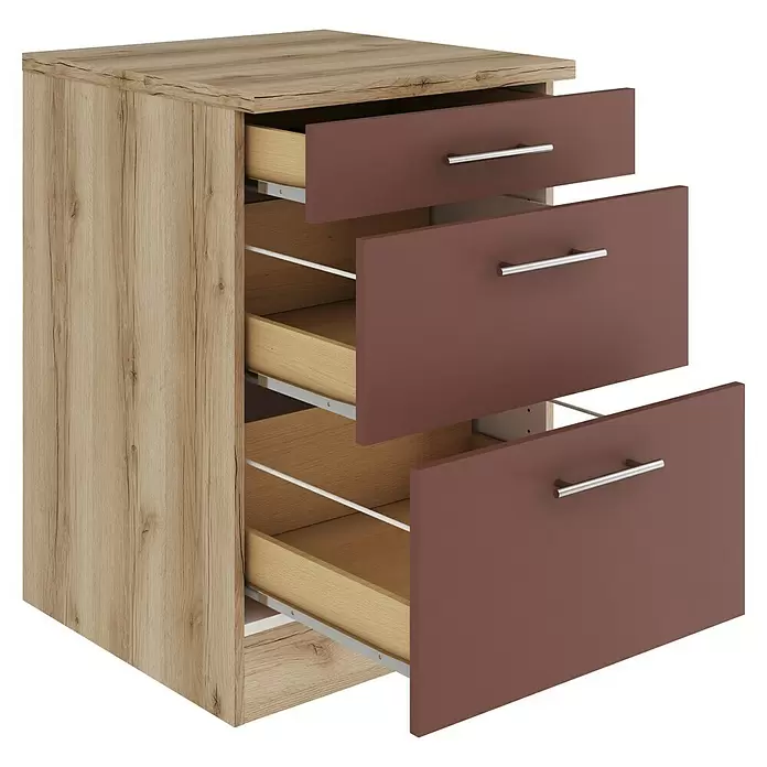 Optifit Bari407 Unterschrank - 60 x 60 x 84,8 cm, Rostrot, M 1 Schubkasten und 2 Auszügen - Nachttisch aus hellem Holz mit drei teils geöffneten dunkelbraunen Schubladen und silbernen Griffen.