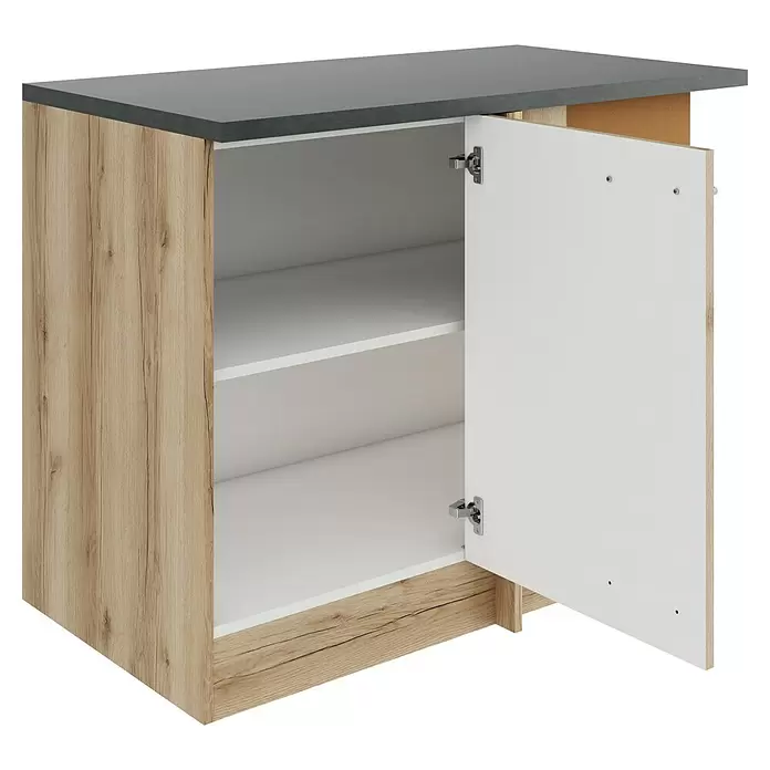 Optifit Livorno290 Eck-Unterschrank für Eck Typ 1 - 60 x 110 x 84,8 cm, Wildeiche Nachbildung - Unterschrank in heller Holzoptik mit dunkelgrauer Arbeitsplatte und geöffneter weißer Tür, die zwei weiße Einlegeböden zeigt.
