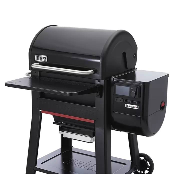 Weber Fronttisch Searwood - Passend für: Weber Pelletgrill Searwood, Stahl - Schwarzer Weber Searwood Pelletgrill mit silbernem Griff und digitalem Bedienfeld.