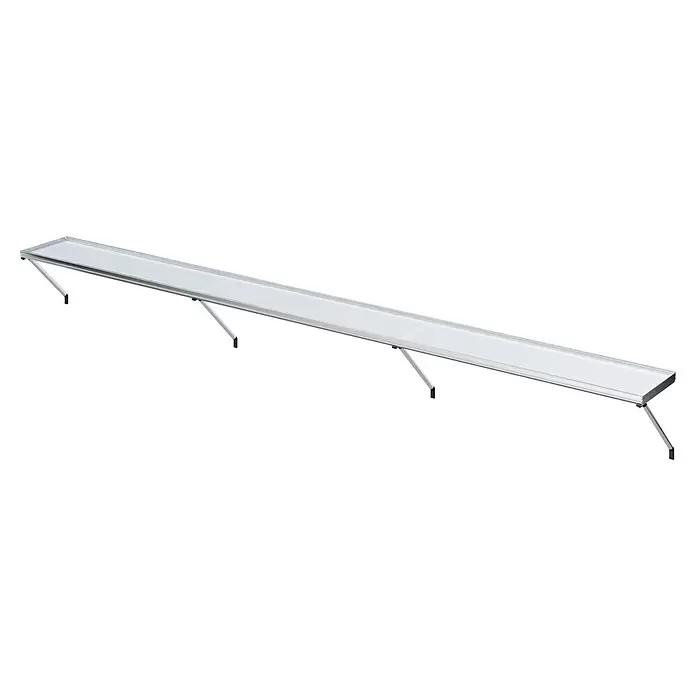 KGT Gewächshaus-Regal Ortasia III - 323 x 26 x 5 cm, Pressblank, Passend für: KGT Gewächshaus Ortasia III - Lineare weiße LED-Leuchte mit silbernem Rahmen und abgewinkelten Stützbeinen.