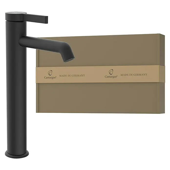 Camargue Waschtischarmatur Signo - Höhe: 30 cm, Schwarz, Matt - Nahaufnahme eines Camargue-Wasserhahns mit modernem Design und einer Verpackung, die auf die deutsche Herkunft des Produkts hinweist.