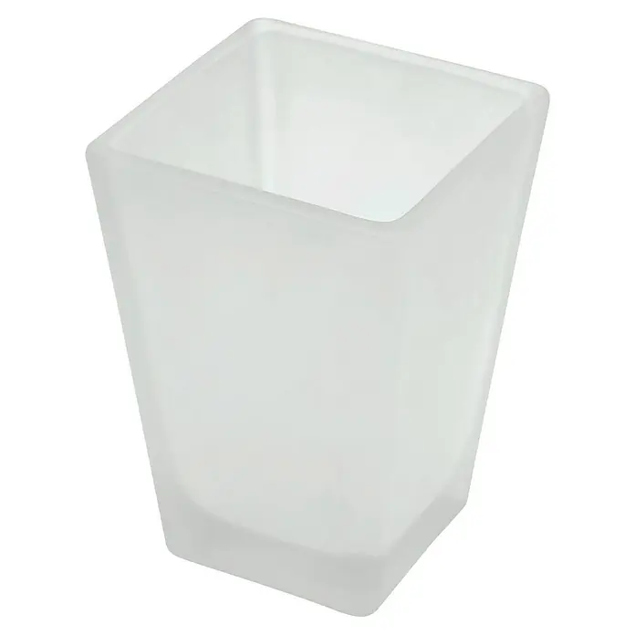 Tesa Ersatz-Zahnputzglas - Glas, Satiniert - Nahaufnahme eines viereckigen, mattweißen Glasbehälters. Perfekt für Badaccessoires, verleiht er jedem Raum einen Hauch von Eleganz und minimalem Stil.