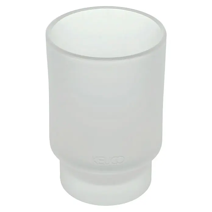 Keuco Edition 300 Zahnputzglas - Durchmesser: 7,5 cm, Kristallglas - Ein schlichter, zylindrischer, weißer Zahnputzbecher mit abgerundetem Boden und der Aufschrift "KEUCO", ideal für jedes Badezimmer.