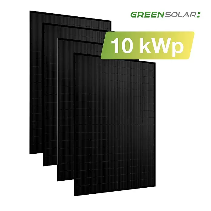 Green Solar Solarmodul-Set 0% MwSt. gem. § 12 Abs. 3 UStG - Nennleistung: 10.800 W, L x B x H: 176,2 x 113,4 x 3 cm, 24 Stk. - Mehrere schwarze Solarmodule mit GREEN SOLAR Logo und '10 kWp' Leistung.