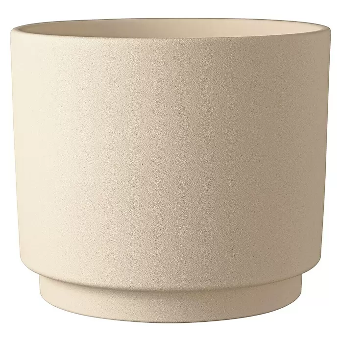 Soendgen Keramik Übertopf rund Oslo Stone - Außenmaß (Ø x H): 13 x 11 cm, Saharbeige, Keramik - Hellbeiger, zylindrischer Pflanztopf mit Textur und erhöhtem Boden.