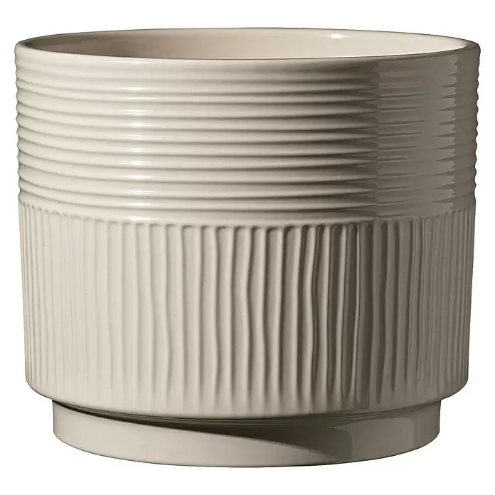 Soendgen Keramik Übertopf rund Nara Sabi - Außenmaß (Ø x H): 13 x 12 cm, Creme, Keramik - Cremefarbener Keramik-Pflanztopf mit horizontaler Rillenstruktur oben und vertikaler Rillenstruktur unten auf kleinem Fuß.