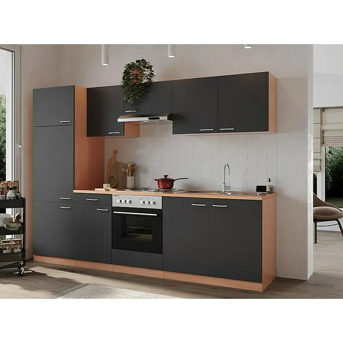 Respekta Küchenzeile Gerda - Breite: 270 cm, Grau, Mit Elektrogeräten, Volumen Backofen: 60 l - Bild einer modernen Küche mit grauen Schränken, Holzarbeitsplatten und weißen Fliesenrückwänden, akzentuiert durch eine Zimmerpflanze.