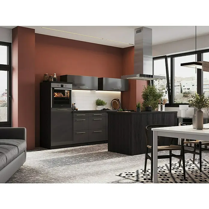 Respekta Premium Inselküche RP280IEGCBO - Breite: 280 cm, Grau, Mit Elektrogeräten - Elegante Küche mit dunklen Schränken, Edelstahl-Dunstabzugshaube und einer Kochinsel. Das Design kombiniert moderne Elemente mit warmen Farbtönen.