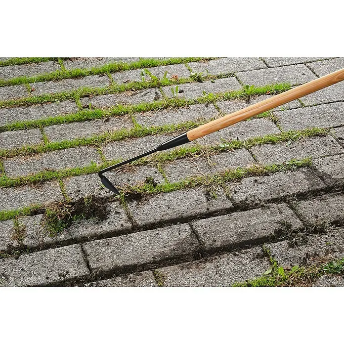 Freund Victoria Jäter - Arbeitsbreite: 9 cm - Naheaufnahme einer Stoßhacke zum Entfernen von Unkraut zwischen Pflastersteinen, ideal für die Gartenarbeit und Landschaftsgestaltung.