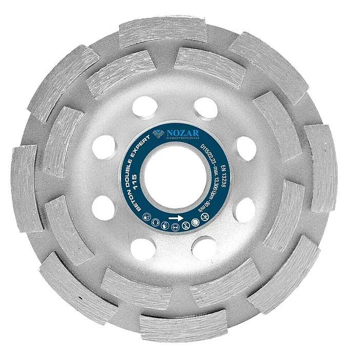 Nozar Diamant-Schleifteller Beton Double Expert - Durchmesser: 115 mm, Max. Arbeitsgeschwindigkeit: 80 m/s - Das Bild zeigt eine Betonschleifscheibe "Beton Double Expert" von Nozar, ein Diamantwerkzeug zum Schleifen von Betonoberflächen.