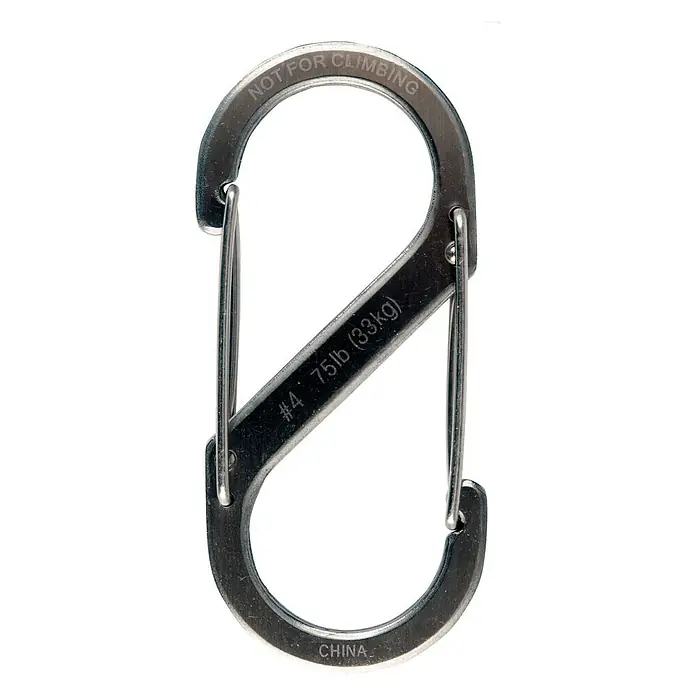 Nite Ize Doppelkarabiner - 89 x 38 mm, Edelstahl, Silber, Belastbarkeit: 33 kg - Karabinerhaken in S-Form, aus Metall, mit der Aufschrift "Nicht zum Klettern" und einer Gewichtsangabe von 7.5lb (3.3kg).