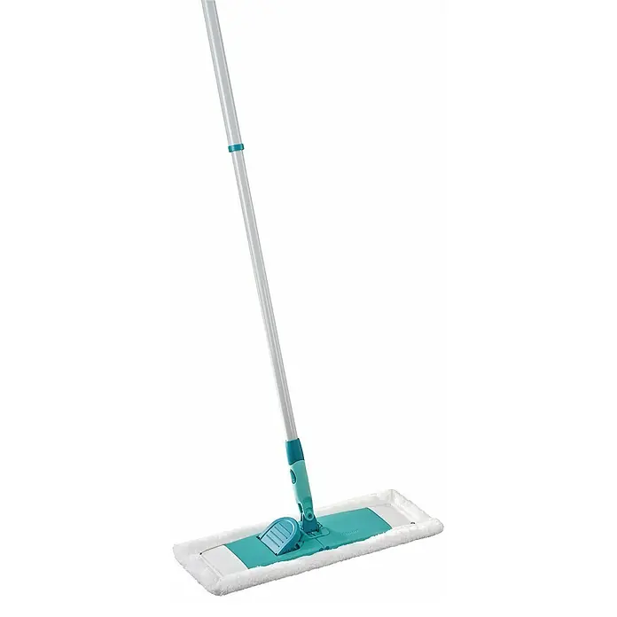 Leifheit Bodenwischer Classic XL Microfibre Tele - 42 cm, 58 % Polyester, 42 % Baumwolle - Ein Mopp mit einem hellgrauen Griff und einem türkisfarbenen und weißen Moppkopf zum Reinigen von Böden.