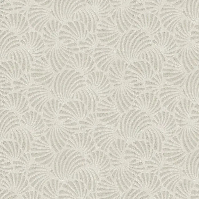 Marburg Nabucco Vliestapete Muscheloptik - Beige, Grafisch, 10,05 x 0,53 m - Detailaufnahme einer weißen strukturierten Tapete mit einem eleganten, fächerartigen Muster für stilvolle Wandgestaltung.