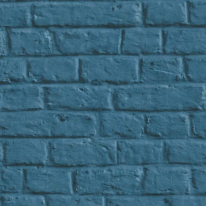 A.S. Création Metropolitan Stories Vliestapete Steine - Blau, Steinoptik, 10,05 x 0,53 m - Diese Aufnahme zeigt eine blaue Ziegelwand mit unregelmäßigen Formen, die dem Interieur einen rustikalen und zeitlosen Touch verleiht.