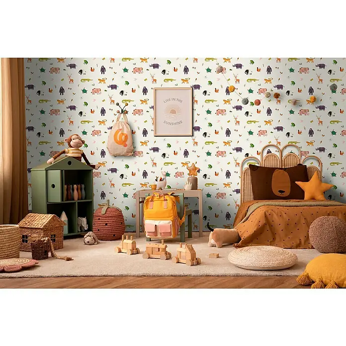 Bariperfil Panel acústico decorativo Acoustic Wall Infantil 2 - 260 x 60 x 0,65 cm, Beige - Habitación infantil con papel pintado de animales, juguetes y una cama acogedora.
