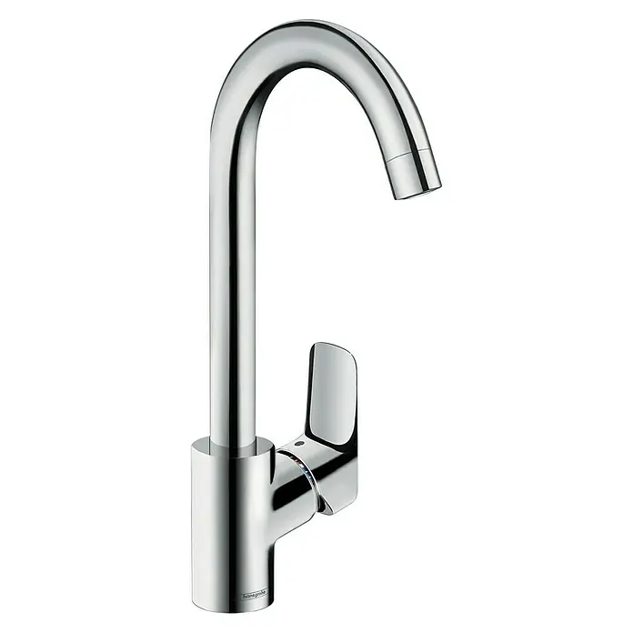 Hansgrohe Spültischarmatur Logis 260 - Chrom, Glänzend - Nahaufnahme einer eleganten Hansgrohe Küchenarmatur in Chromoptik, die modernes Design und Funktionalität vereint.