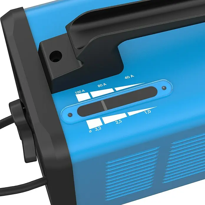Güde Elektrodenschweißgerät GE 145 W - Schweißstrom: 40 A - 100 A, 230 V - Nahaufnahme des Bedienfelds eines blauen Schweißgeräts mit Einstellschiebern und Beschriftungen für Stromstärke und Elektrodendurchmesser.
