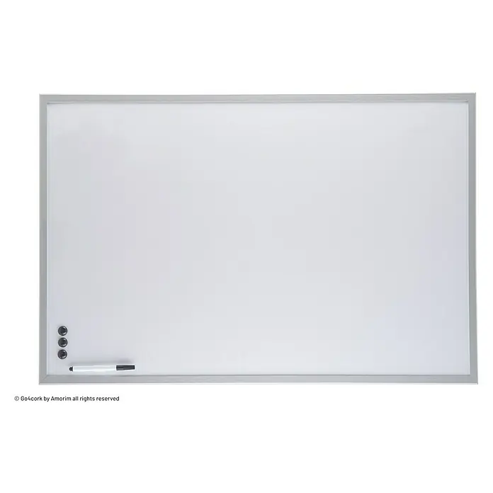 Pizarra magnética con marco aluminio - 60 x 1,6 x 40 cm, Metal, Blanco - Primer plano de una superficie de pizarra blanca magnética enmarcada en blanco, que incluye un rotulador e imanes. Ideal para notas.
