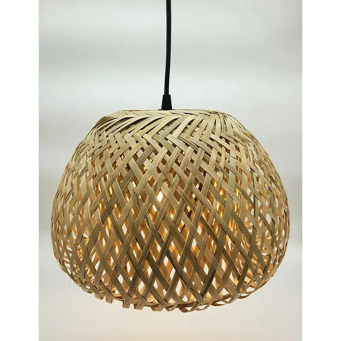 Tween Light Lámpara colgante redonda Bambú - Ø x Al: 30 x 20 cm, Bambú - Una lámpara colgante de bambú tejido que emite una luz cálida y difusa, creando un ambiente acogedor. Perfecta para salones y comedores.