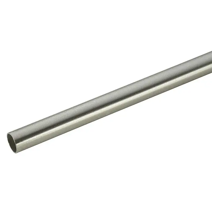 Sombra Gardinenstange - Edelstahloptik, Länge: 160 cm, Durchmesser: 20 mm - Metallstange im Detail. Die glänzende Oberfläche und die zylindrische Form sind deutlich erkennbar.