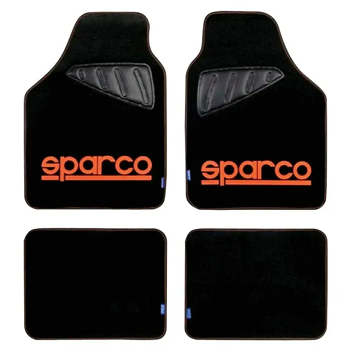 Sparco Juego de alfombrillas para coche - 4 pzs., Rojo/Negro - Imagen de cuatro alfombrillas de coche Sparco negras con logo naranja y refuerzo en el talón.