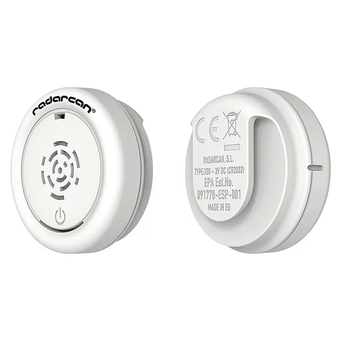 Antimosquitos personal plus R-100 - Multicolor, Con interruptor - La imagen muestra un producto Radarcan, un dispositivo de control de plagas en blanco, mostrando el logotipo de la empresa y detalles técnicos.