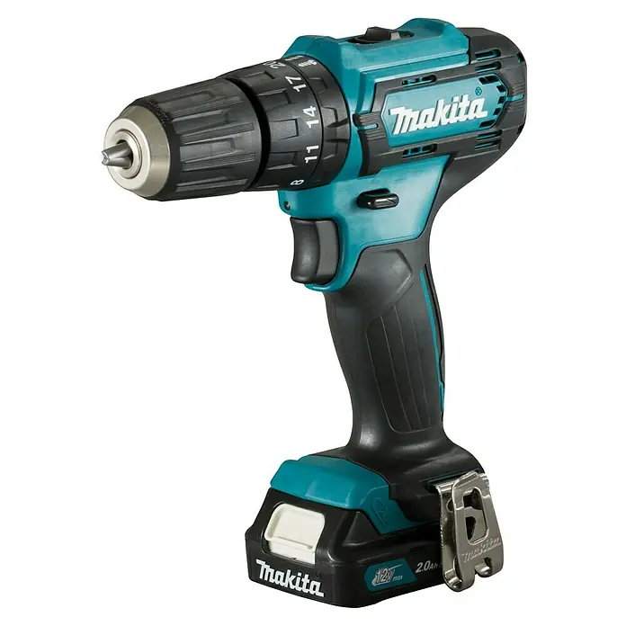 Makita CXT 12V max. Akku-Schlagbohrschrauber HP333DSAX1 - 12 V, 2 Akkus, 2 Ah, 30 Nm, 2 Akkus + Koffer inkl. Zubehör - Akku-Bohrschrauber von Makita in Türkis und Schwarz. Das Gerät ist kompakt und handlich und verfügt über einen robusten Bohrkopf mit Drehmomenteinstellung.