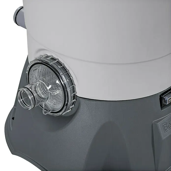 Bestway Sandfilteranlage - Filterleistung: 2.082 l/h, Passend für Poolgröße: 16.600 l - Nahaufnahme einer Bestway Filterpumpe mit einem transparenten Gehäuse, das die Filter zeigt. Ideal für sauberes Poolwasser.