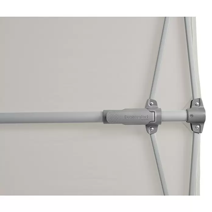 Suncomfort Balkonschirm Flex Roof - Hellgrau, Bespannungsmaß (L x B): 195 x 140 cm - Graues Suncomfort by Glatz Schirmgelenk, das eine Mittelstange und zwei angewinkelte Stützstreben verbindet.