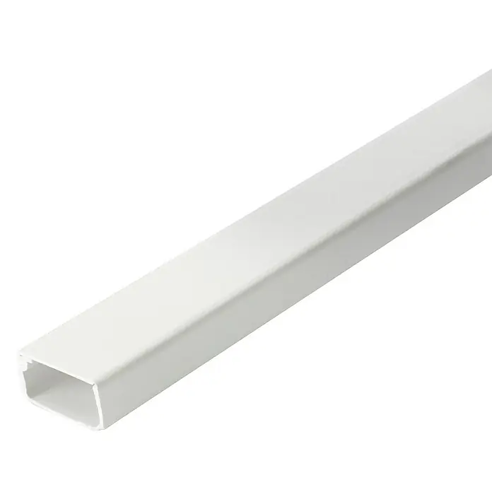 Inofix Canaleta para cables - L x An x Al: 200 x 2,1 x 1,15 cm, Blanco - Toma de un conducto de cable blanco. El producto protege cables e hilos al tiempo que garantiza una instalación limpia y ordenada.