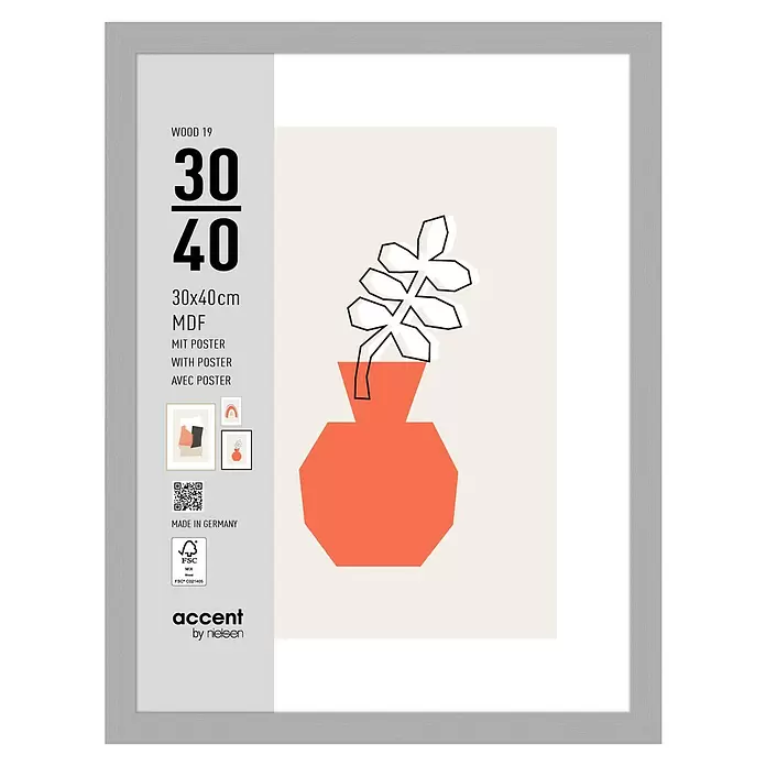 Accent Holzrahmen Wood - 30 x 40 cm, Silber - Grauer MDF-Bilderrahmen 30x40cm mit abstraktem Pflanzenposter in roter Vase.