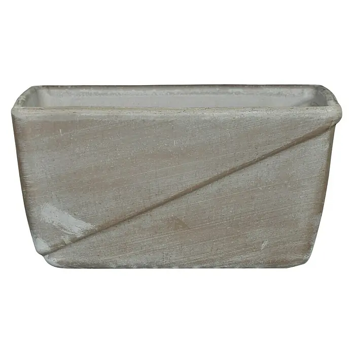 Pflanzkasten Line - Außenmaß (L x B x H): 19 x 50 x 16 cm, Naturmaterialien, Basalt - Nahaufnahme eines rechteckigen Pflanzgefäßes mit diagonalem Design und rauer, grau getönter Oberfläche, ideal für Zimmerpflanzen.