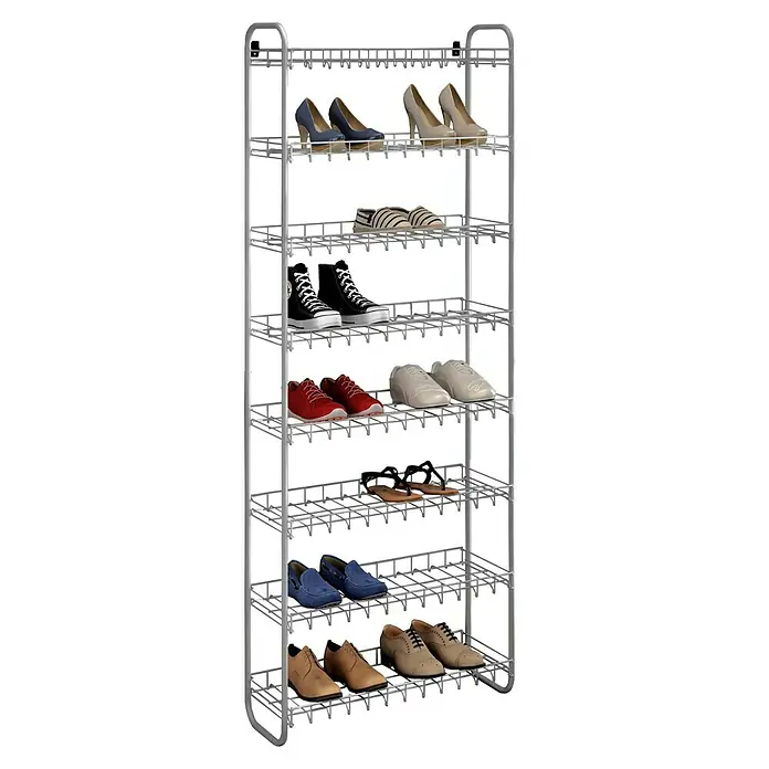 Metaltex Schuhregal Shoe 8 - L x B x H: 64 x 23 x 165 cm, Silber, Anzahl Fächer: 8 Stk. - Schuhregal mit verschiedenen Schuhen, Pumps, Sandalen und Turnschuhen, die auf den Regalen stehen. Praktische Schuhaufbewahrung.