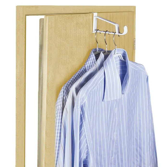 Metaltex Türgarderobe - L x B: 16,5 x 8 cm, Anzahl Haken: 1 Stk., Weiß - Über-Tür Kleiderständer mit Hemden. Der Kleiderständer bietet zusätzlichen Stauraum und ist einfach zu montieren.