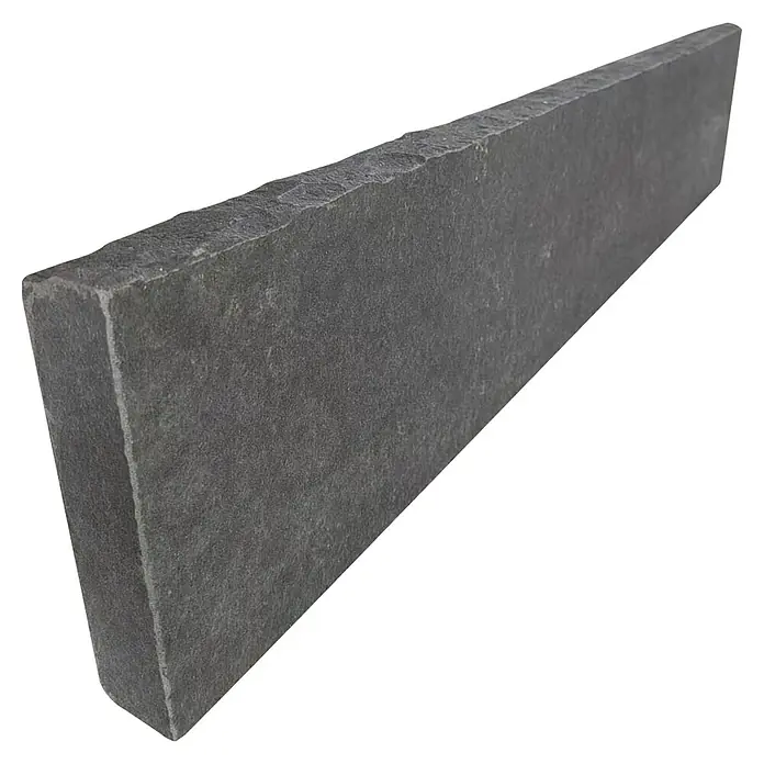 Rasenkante - Anthrazit, Basalt - Grauer Pflasterstein mit rauer Textur. Ideal für Gartenwege und Terrassen. Robuste Bauweise garantiert Langlebigkeit.
