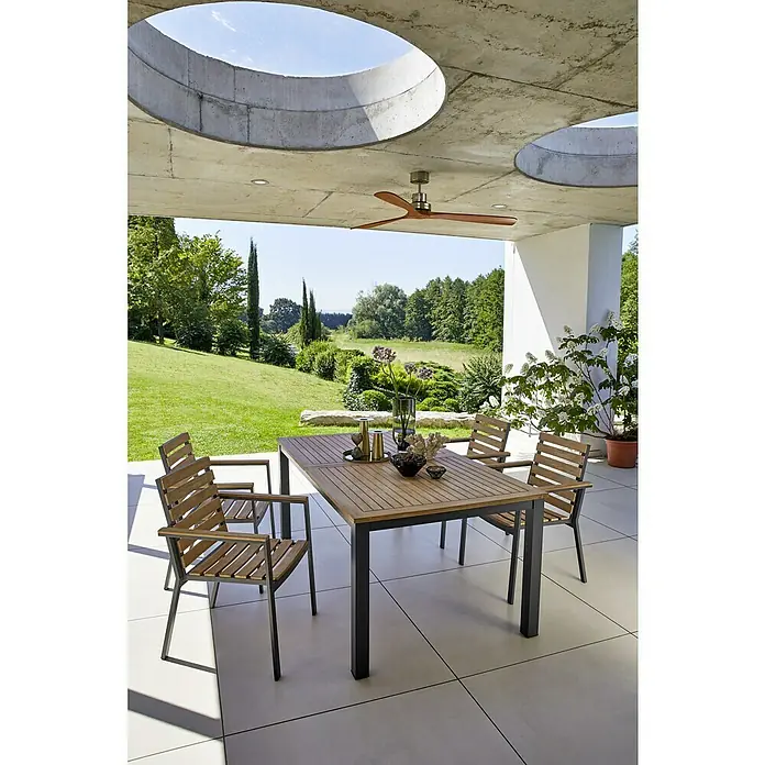 Sunfun Carina Silla de jardín - Acacia, Apilable, Natural, An x Pr x Al: 57,5 x 61 x 86 cm - Acogedora zona de comedor al aire libre con una elegante mesa de jardín y sillas a juego bajo un moderno techo de hormigón.