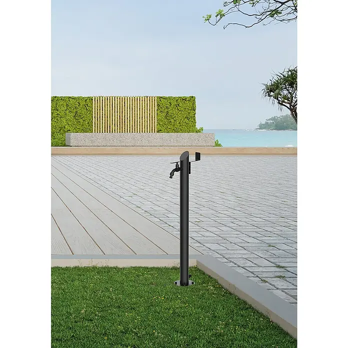 GardWell Wasserzapfstelle Comfort Style - Mattschwarz, Höhe: 93 cm, Edelstahl - Schwarzer Gartenwasserhahn aus Metall mit Handtuchhalter für den Außenbereich. Ideal für Gärten und Terrassen mit maritimem Flair.
