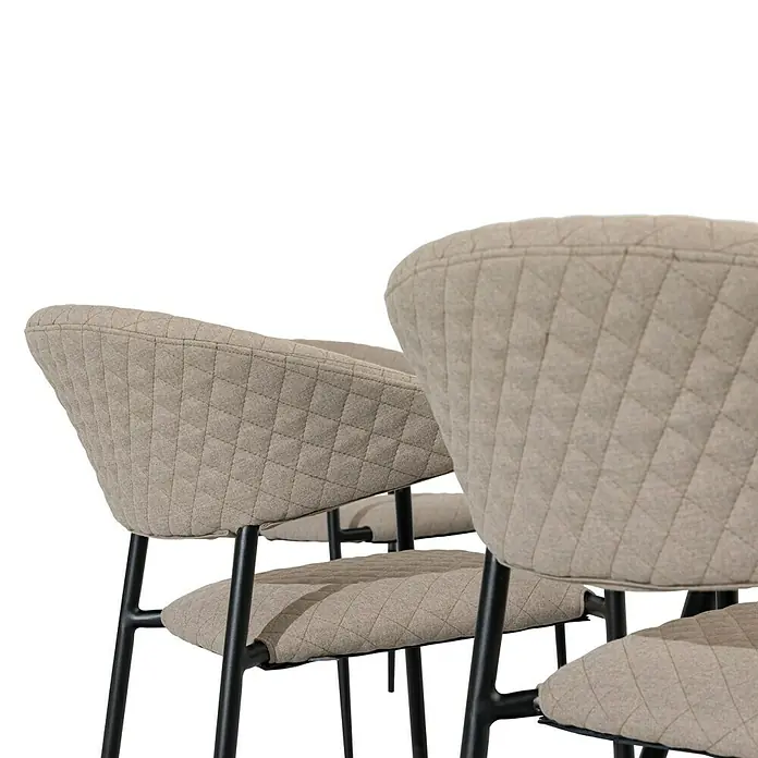 Stapelsessel - Stapelbar, Beige, B x T x H: 64,8 x 59,7 x 83 cm - Nahaufnahme von mehreren grauen Polsterstühlen mit schwarzen Metallbeinen, die ein elegantes und modernes Design präsentieren.