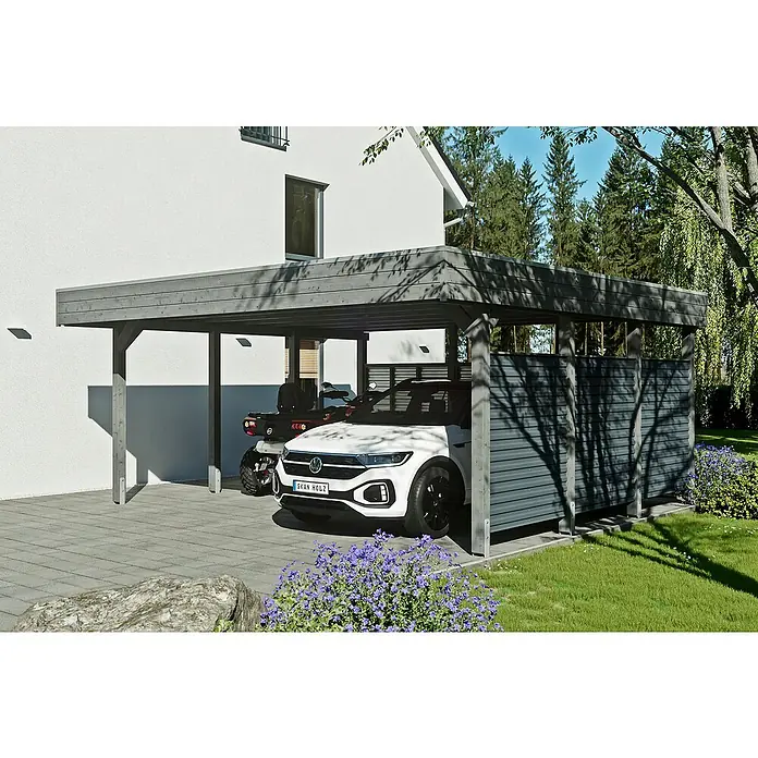 SKAN HOLZ Carport - Außenmaß inkl. Dachüberstand (B x T): 5,57 x 5,55 m, Doppelcarport, Schiefergrau - Ein Carport aus Holz mit einem weißen VW T-Roc darunter und einem Quad im Hintergrund bietet Schutz vor Wind und Wetter.