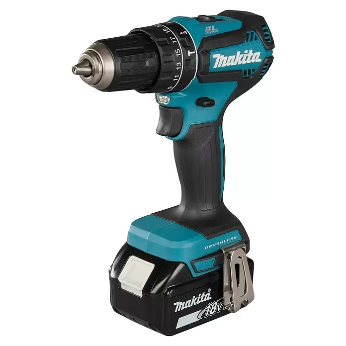 Makita LXT 18V Akku-Schlagbohrschrauber DHP485RFE - 18 V, 2 Akkus, 3 Ah, 50 Nm - Türkis-schwarzer Makita 18V Akku-Bohrschrauber mit bürstenlosem Motor und Gürtelclip.