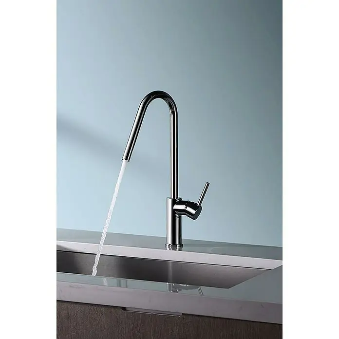 Imex Grifo de cocina Kenia - Cromo - Elegante grifo de cocina cromado con rociador extraíble. El agua fluye suavemente hacia el fregadero, brindando comodidad y estilo.