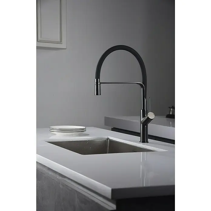 Imex Grifo de cocina flexible Sena - Black gun metal/Negro - Elegante grifo de cocina en tono oscuro. Un punto focal en cualquier cocina moderna, perfecto para el uso diario con un diseño elegante.