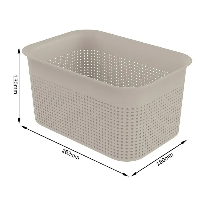 Rotho Aufbewahrungsbox Brisen - L x B x H: 26,2 x 18 x 13 cm, Kunststoff, Cappuccino - Ein beiger Kunststoffkorb mit Löchern und Maßangaben für Höhe (130 mm), Länge (262 mm) und Breite (180 mm).