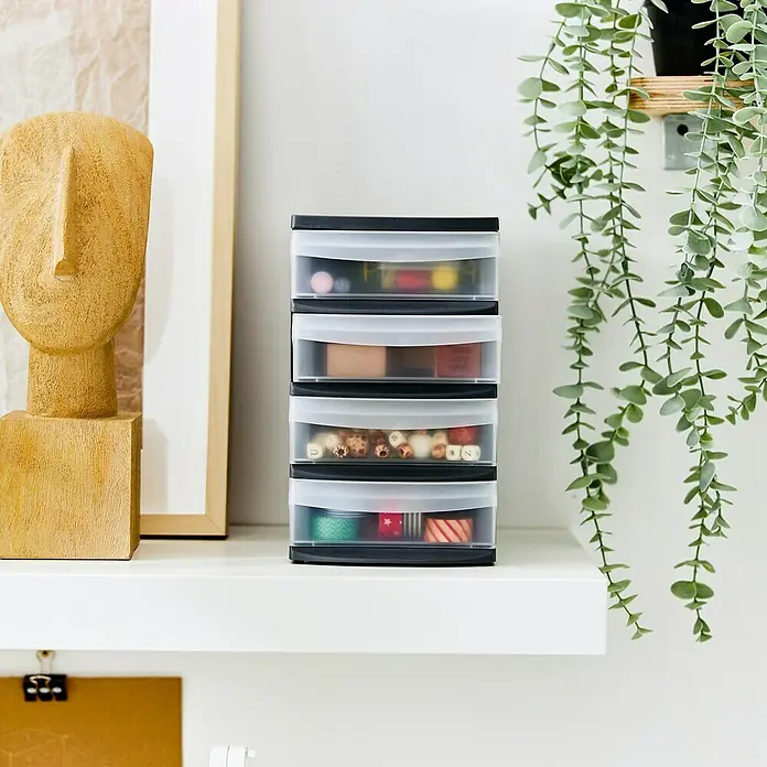 Rotho Schubladenbox Systemix XS - L x B x H: 19,6 x 14,1 x 23,3 cm, Anthrazit, Anzahl Schubladen: 4 Stk. - Fünfschubladen-Organizer aus Kunststoff mit durchscheinenden Schubladen zum einfachen Aufbewahren kleiner Gegenstände wie Büroklammern.