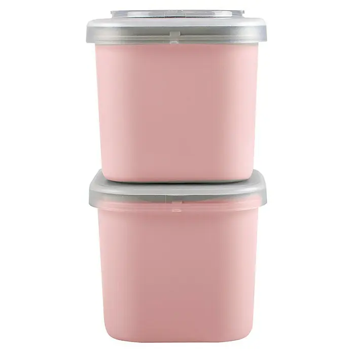 Sunware Sigma home Lunchbox Food to go - L x B x H: 9,3 x 9,3 x 16,7 cm, Farbe: Rosa - Zwei rosa Lebensmittelbehälter mit transparenten Deckeln, gestapelt auf einem schwarzen Hintergrund.