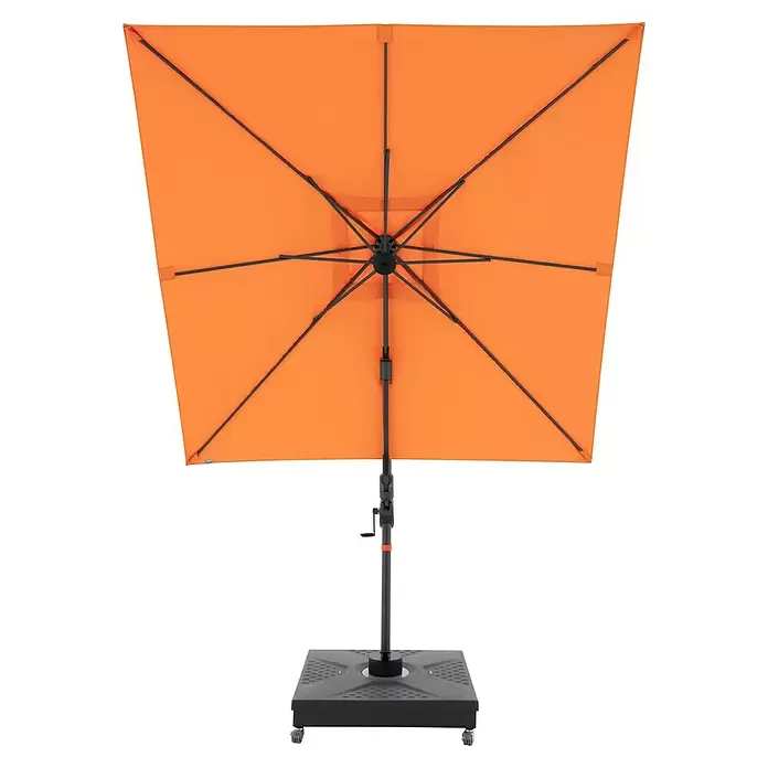 Doppler Ampelschirm myZone AX - Orange, Bespannungsmaß (L x B): 210 x 210 cm - Oranger quadratischer Sonnenschirm mit schwarzem Mast und Rollfuß.