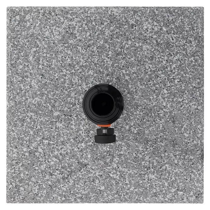Doppler Granitschirmständer MyZone - 49,9 kg, Passend für: Doppler MyZone Sonnenschirme - Schwarzer verstellbarer Nivellierfuß mit orangefarbenem Akzent auf einer grau gesprenkelten Granitoberfläche.