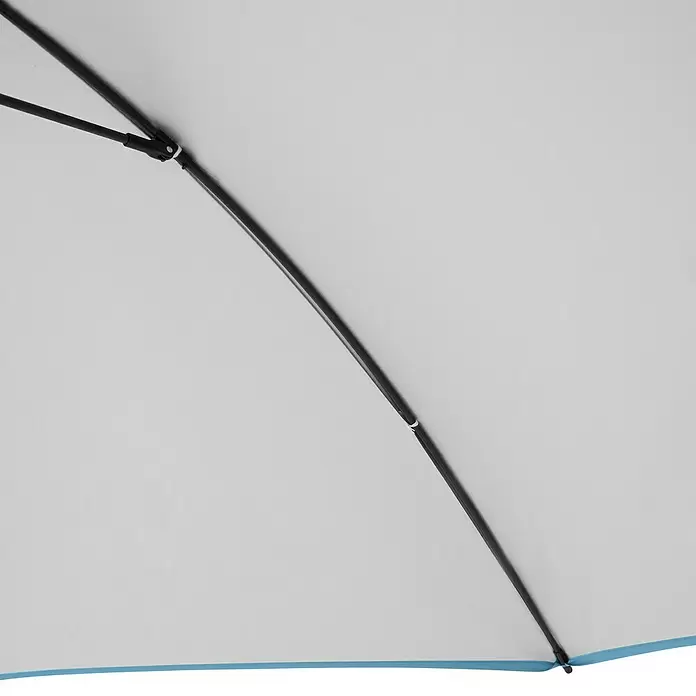 Doppler Strandschirm Windprofi Neo - Hellblau, Durchmesser Bespannung: 200 cm - Unterseite eines weißen Regenschirms mit schwarzem Gestell und blauem Rand.